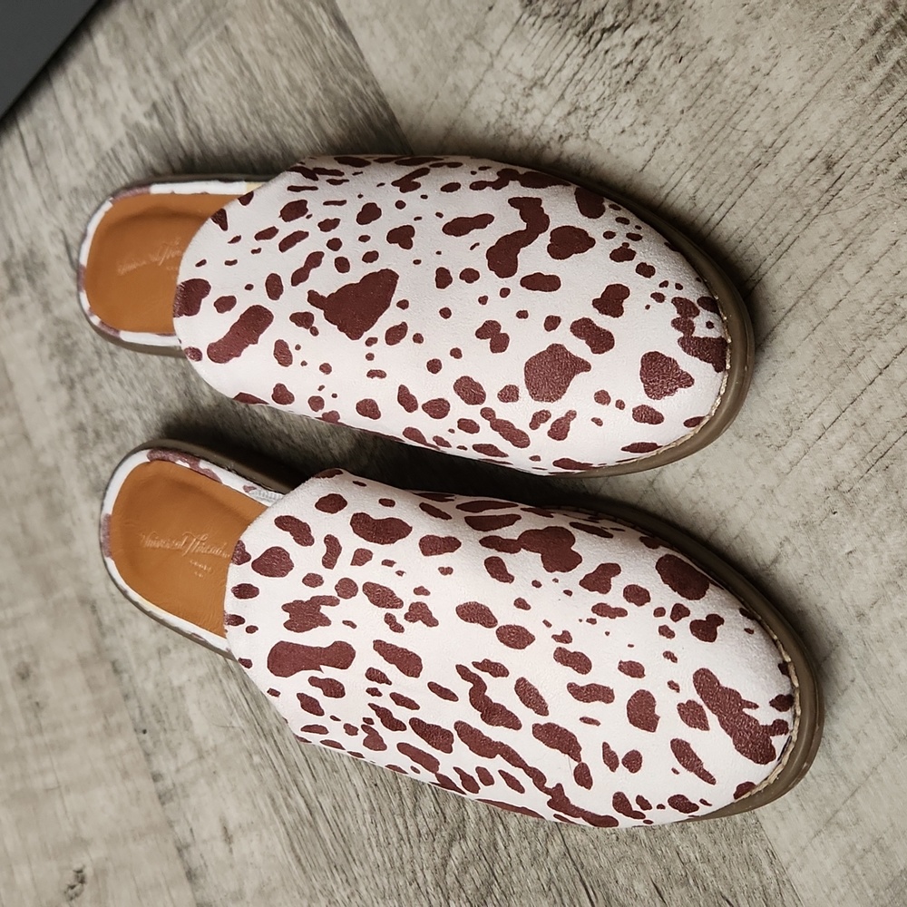 Universal Thread EUC Loafer